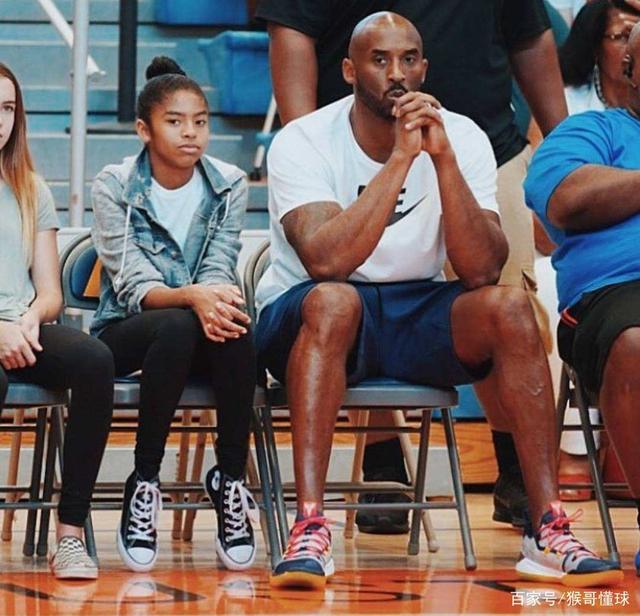 穆帅：我曾为麦克托米奈让博格巴坐板凳，曼联放走他是个大错（穆帅：曾为麦克托米奈让博格巴打替补，曼联放走他是重大失误）