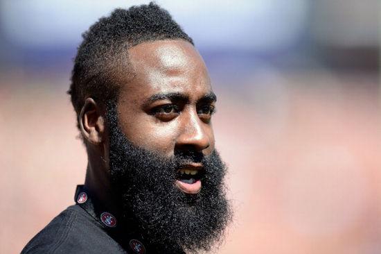 热刺做了一笔好交易：租借拜仁后腰帕利尼亚（热刺精明引援：从拜仁租来后腰帕利尼亚）