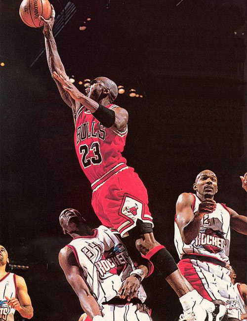 不只“空降”齐达内，腾讯还在“传奇现场”带来了新惊喜（齐达内空降只是开始，腾讯在“传奇现场”惊喜加码）